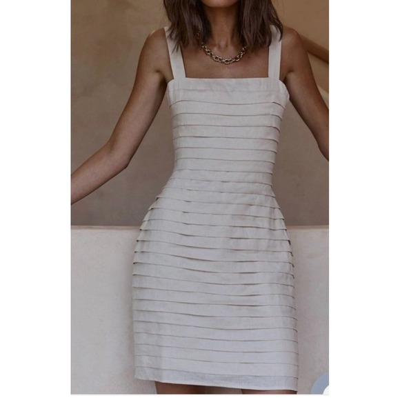 Dissh Marnie White 100% Linen‎ Pintuck Mini Dress Sleeveless Bodycon US 6 New #1 - Picture 1 of 15